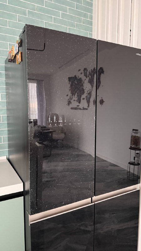 Холодильник с дефектом на двери 4