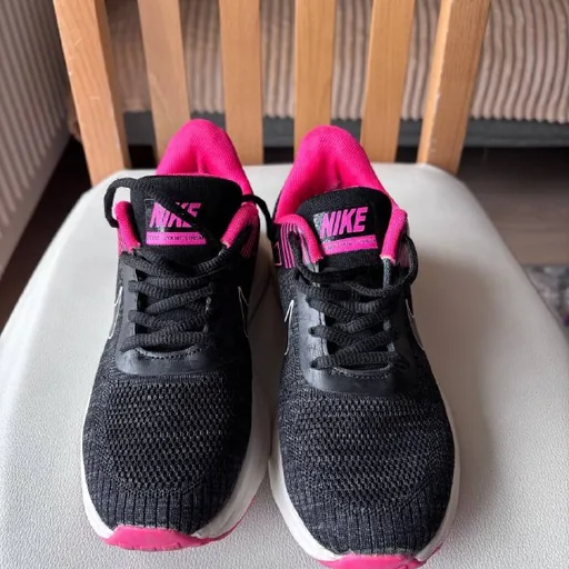 Кроссовки Nike