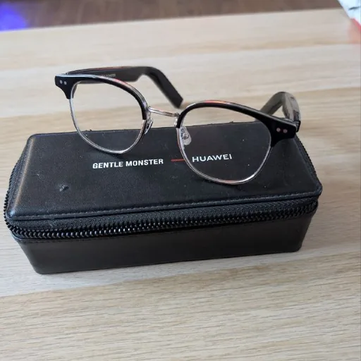 HUAWEI X GENTLE MONSTER Eyewear II smart glasses