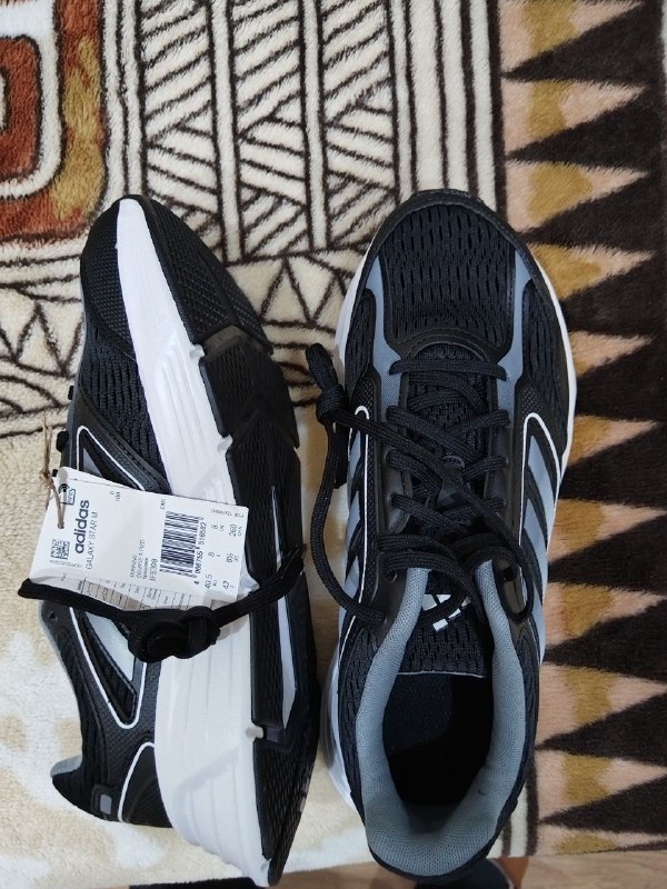 Кроссовки Adidas, тренировочные трусы