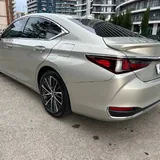 Lexus ES 300h 3