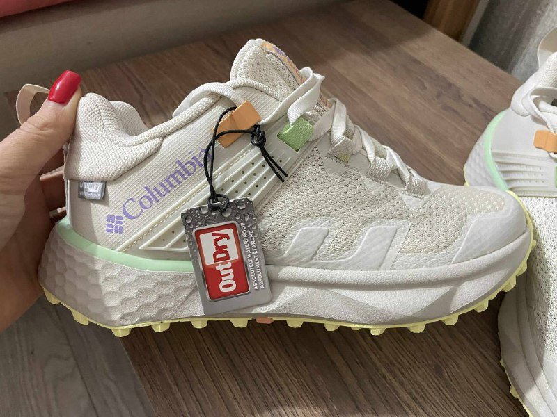 Водонепроницаемые женские кроссовки Columbia 2