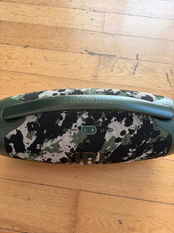 JBL Boombox 3 колонка 1
