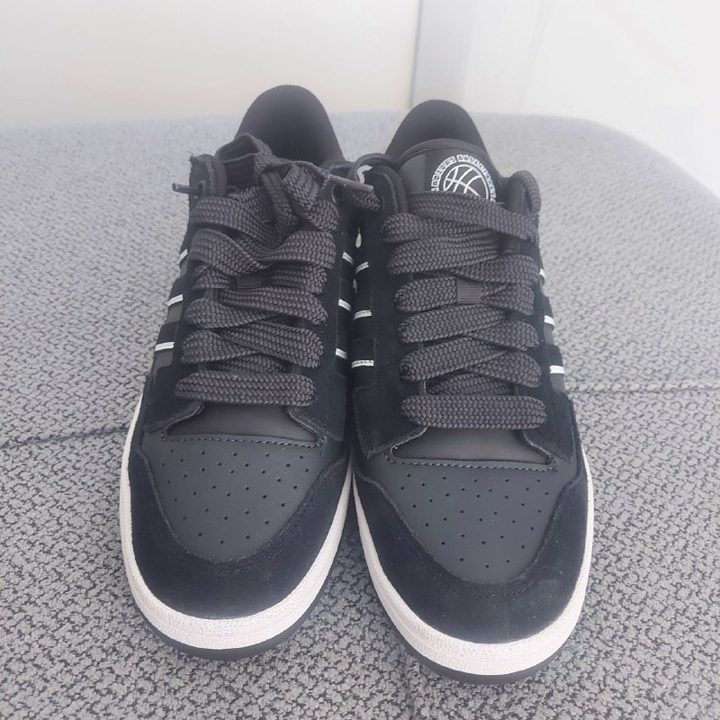 42 размер новые кроссовки adidas