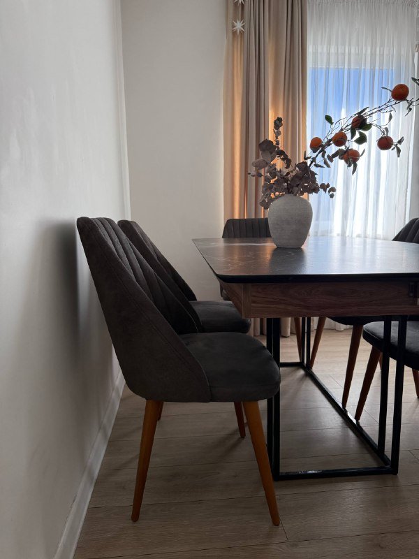 Обеденный раздвижной стол с 6 стульями 2