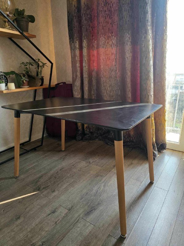 Обеденный стол 2