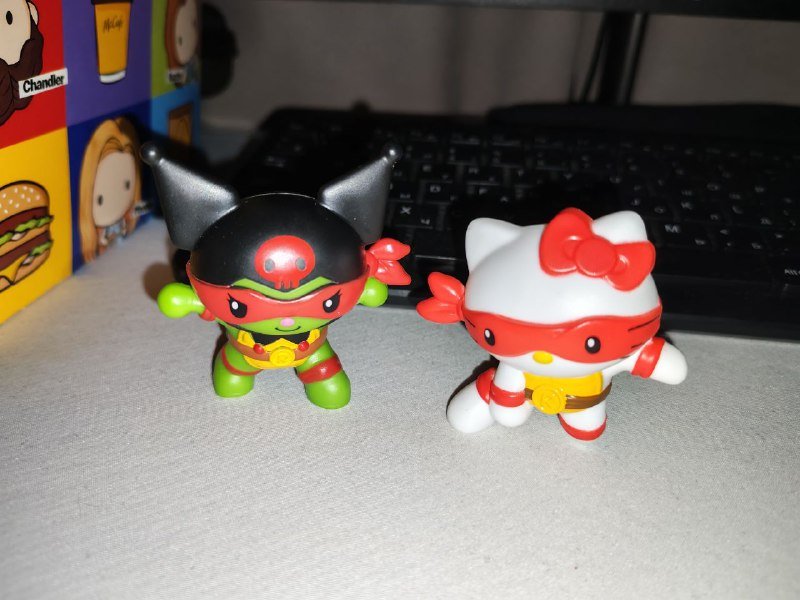 Игрушки Черепашки ниндзя и Хэллоу Китти McDonald's