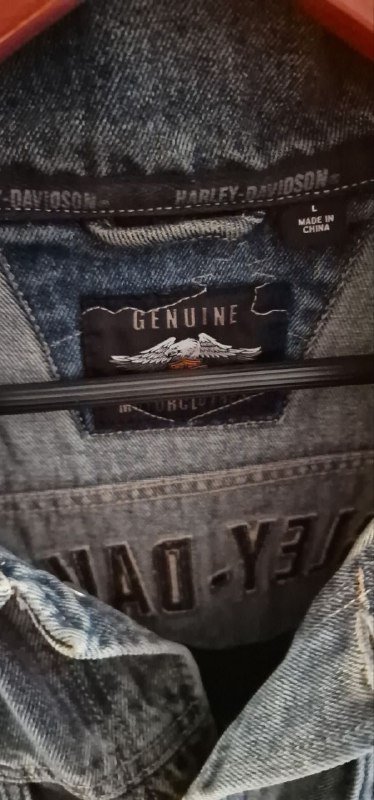 Кастомная мужская джинсовая куртка Harley-Davidson с нашивками 3