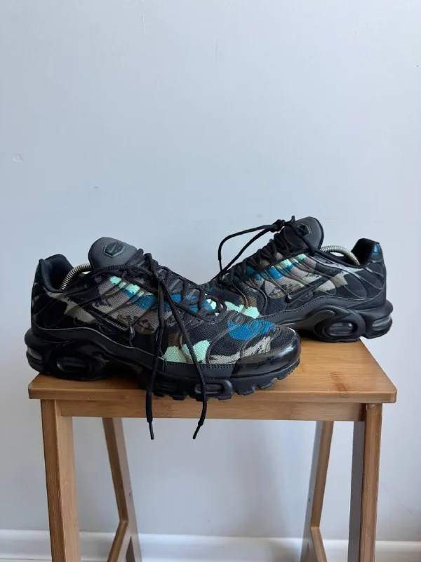 Кроссовки Nike Air Max Plus 1