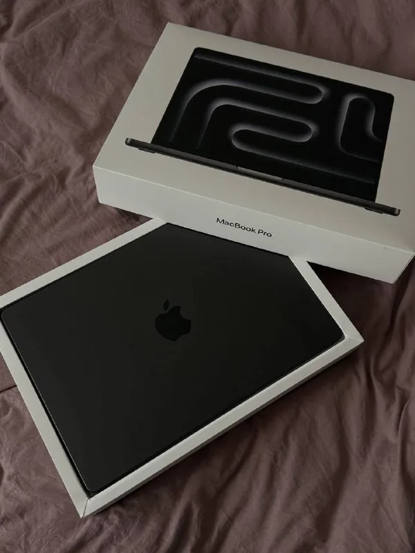 MacBook Pro 14 M5