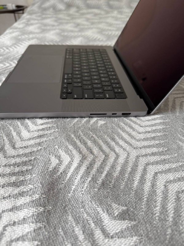 MacBook Pro M1 Pro 16 дюймов 16GB 1TB 3