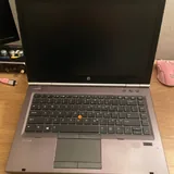Ноутбук HP с док-станцией 1