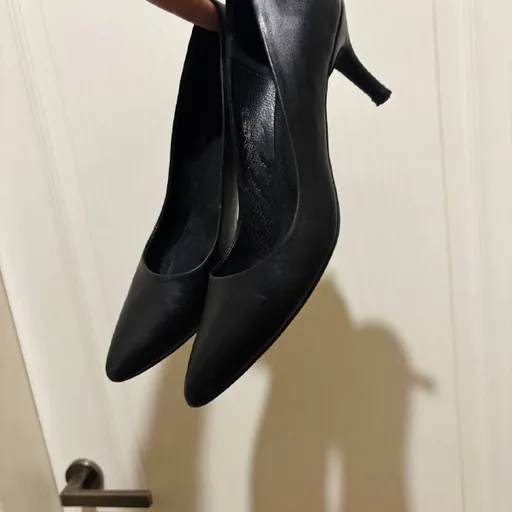 Classic high heels, leather shoes