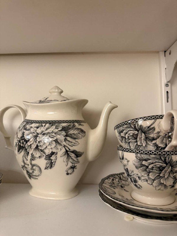 Фарфоровый чайный сервиз, подставки для мисок, силиконовая форма, пенка и масло для волос, картофельная толкушка, настольный вентилятор 5