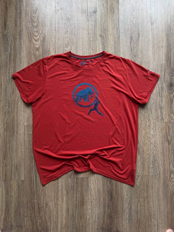 Футболки Yamaha, Kappa, Diesel, Carhartt, Mammut, шорты Ed Hardy, Oakley, кроссовки Nike Air Max, карго Jack Wolfskin 5