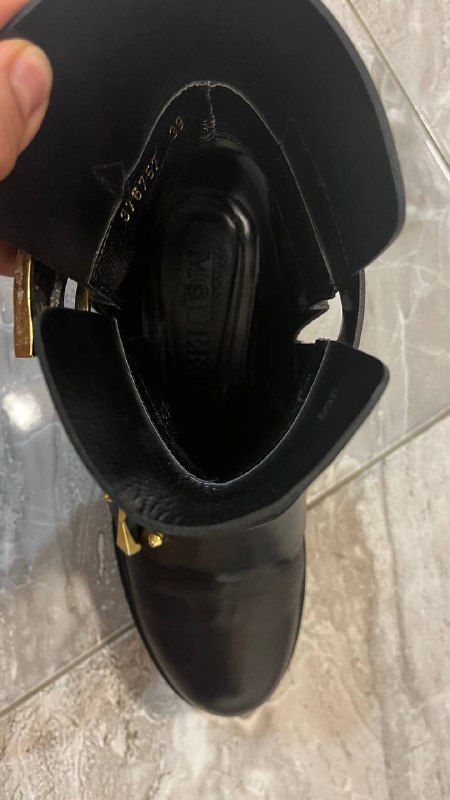 Ботильоны Pollini, Ботинки Alexander McQueen 8