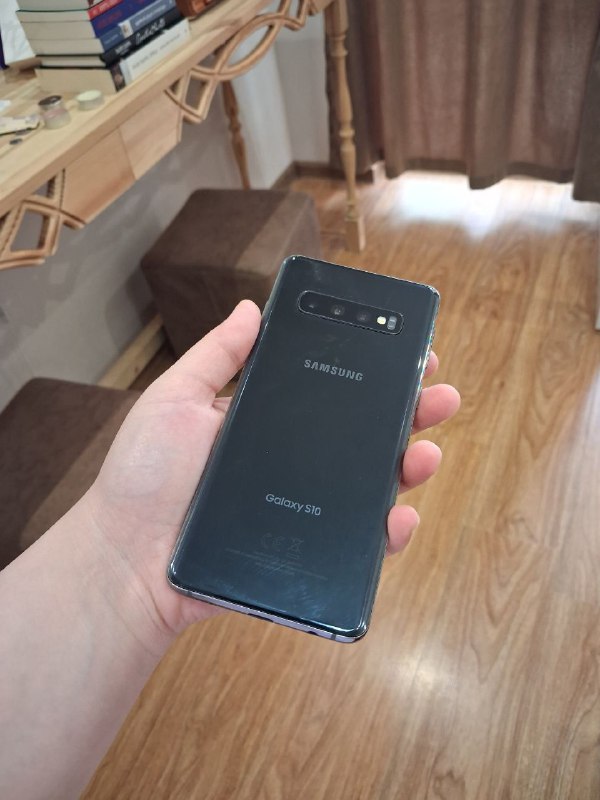 Samsung Galaxy S10 6
