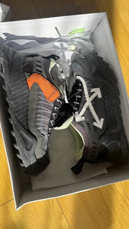 Мужские кроссовки Off-White ODSY-1000