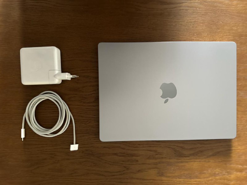 Macbook M1 Max 32GB 512GB RU keyboard 2