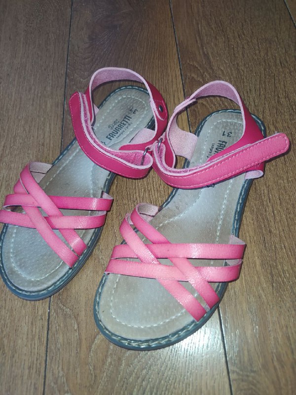 Сандали 31 размер, кепки на 2-5 лет 4