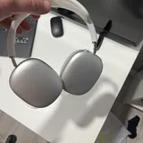 AirPods Max первого поколения 3