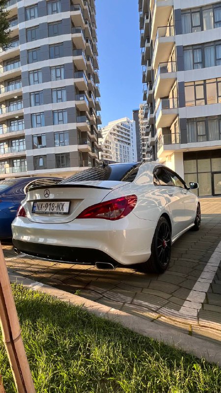 CLA250 Mercedes-Benz 2.0 Turbo AWD 2