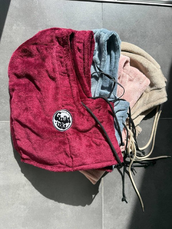 Мягкие пушистые балаклавы разных цветов