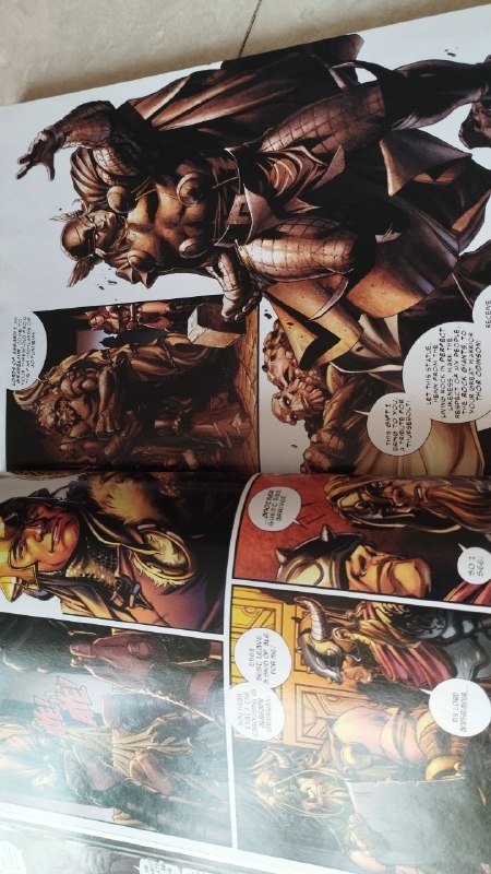 Книга комикс Marvel.1 7