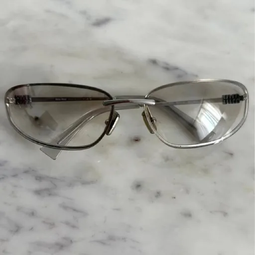 Miu Miu очки