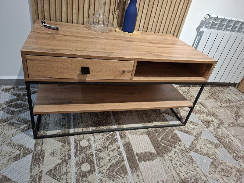 Журнальный столик с ящиком и полкой