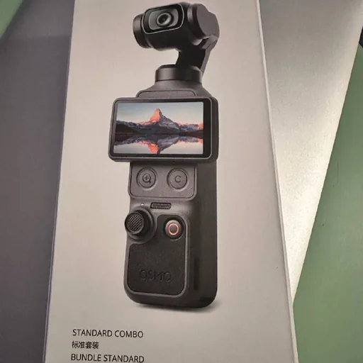 DJI Osmo Pocket 4