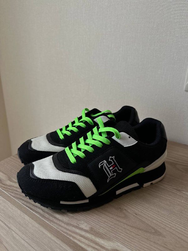 Мужские кроссовки Tommy Hilfiger размер 40