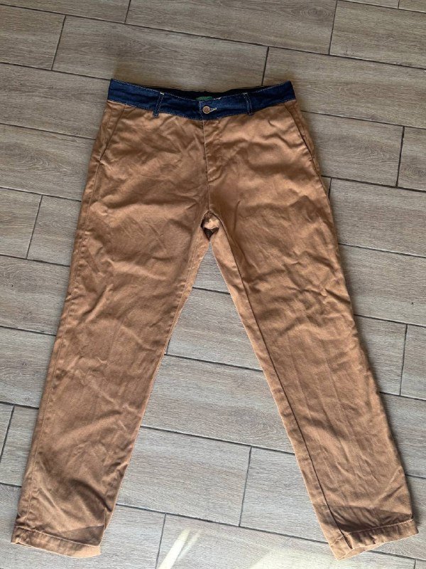 Стеллаж, умные весы Xiaomi, брюки, пиджак Zara, гирлянда, наушники JBL, фотоаппарат Зенит 3