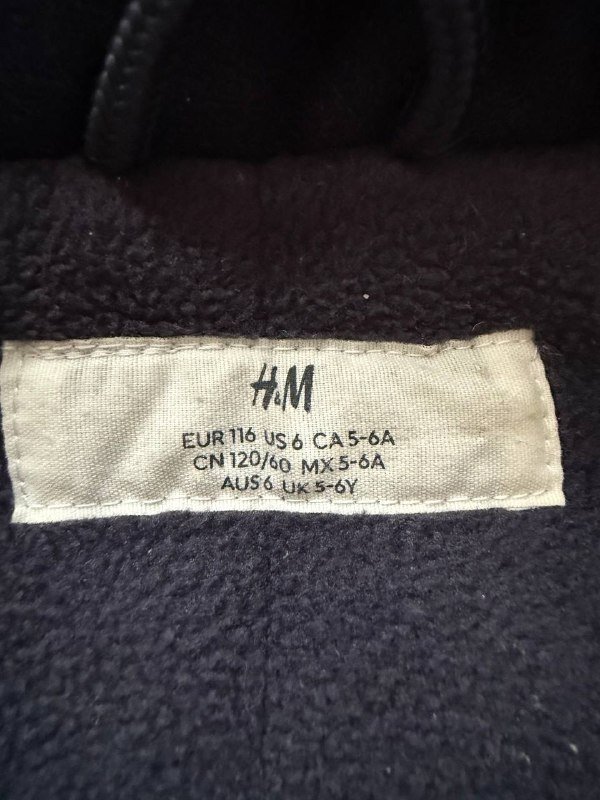 Детская термо куртка H&M и две шапочки 3