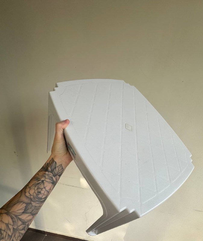 Пластиковый столик, 3 раскладных стульчика, пляжный зонт 6