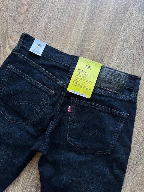 Винтажная рубашка, Плащ, Лонгслив, Рашгард, Джинсы, Оксфорды, Джинсы Levi’s, Лонгслив Nirvana, Штаны/шорты 7