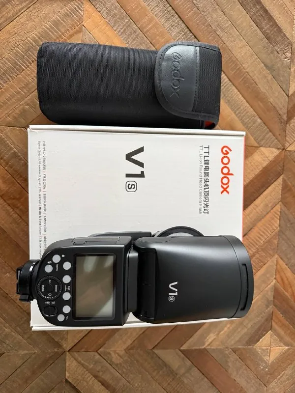 Вспышка Godox V1S 1