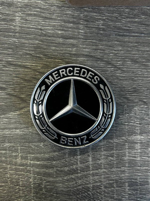 Значки эмблемы Chevrolet Mercedes VW на машины 3