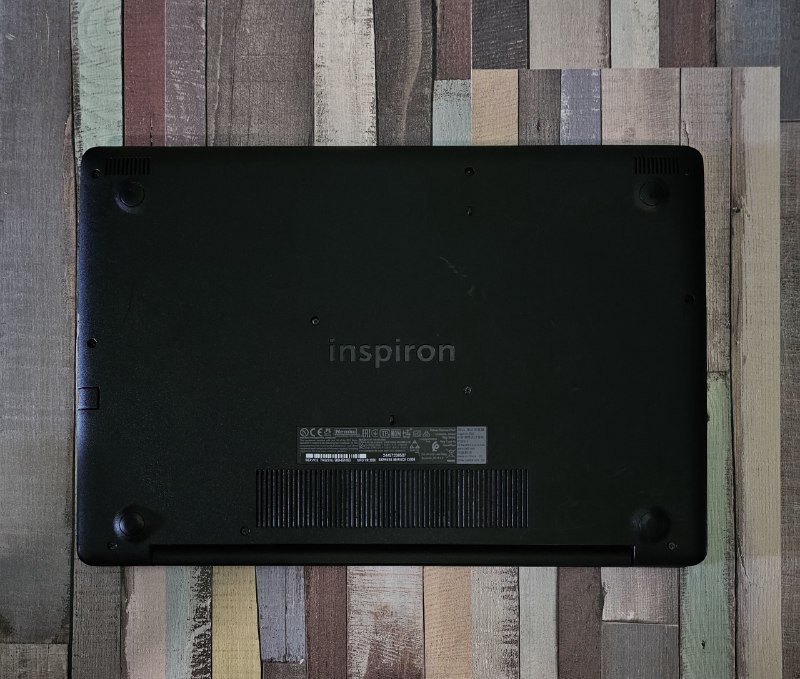 Ноутбук Dell Inspiron 15 3593 10th Gen i5 8GB 256GB SSD 3