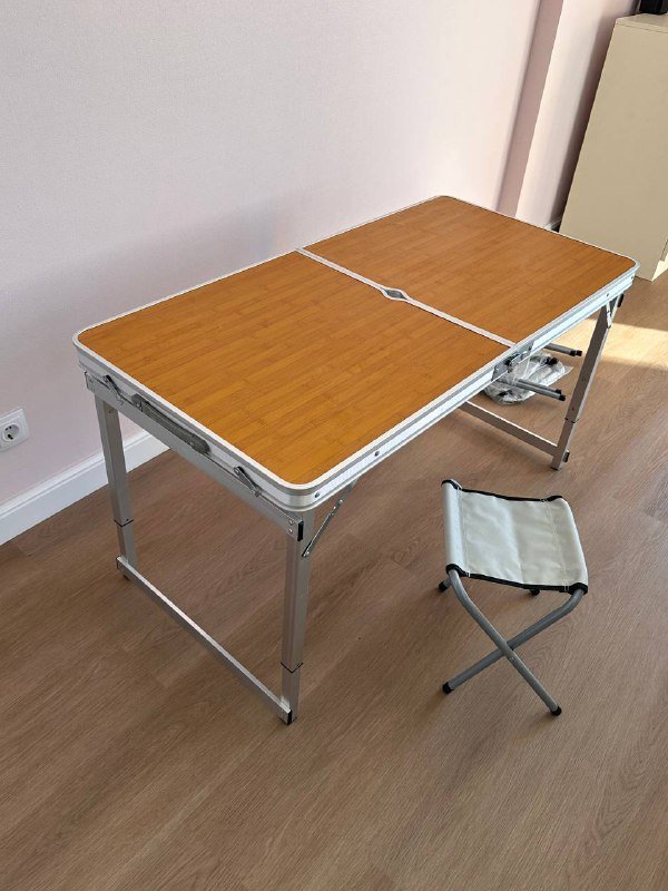 Компактный складной стол для пикника с табуретками