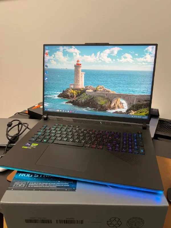 Ноутбук ASUS ROG Strix SCAR 18 1