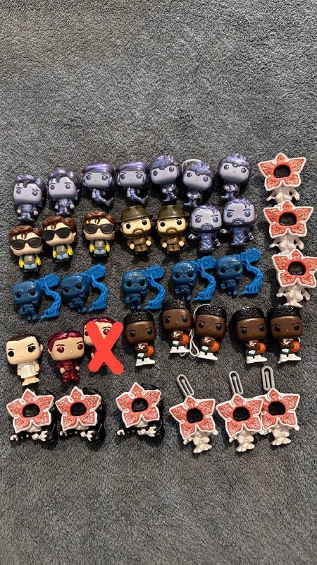 Фигуроки из киндера по сериалу Очень странные дела