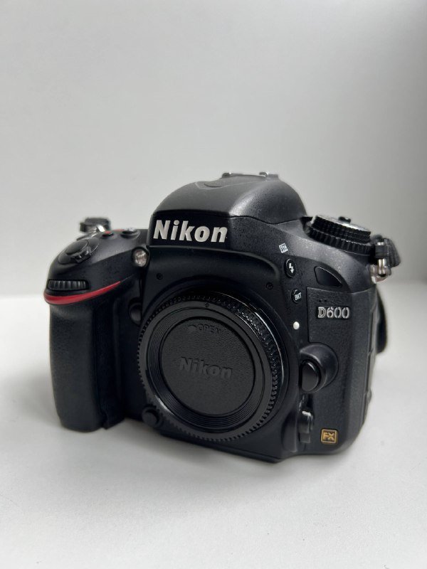 Фотоаппараты Nikon D600, D90, объективы, аксессуары 7