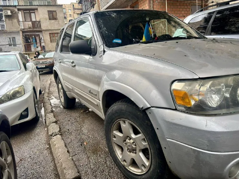 Ford SUV 2004 гибрид LPG 3