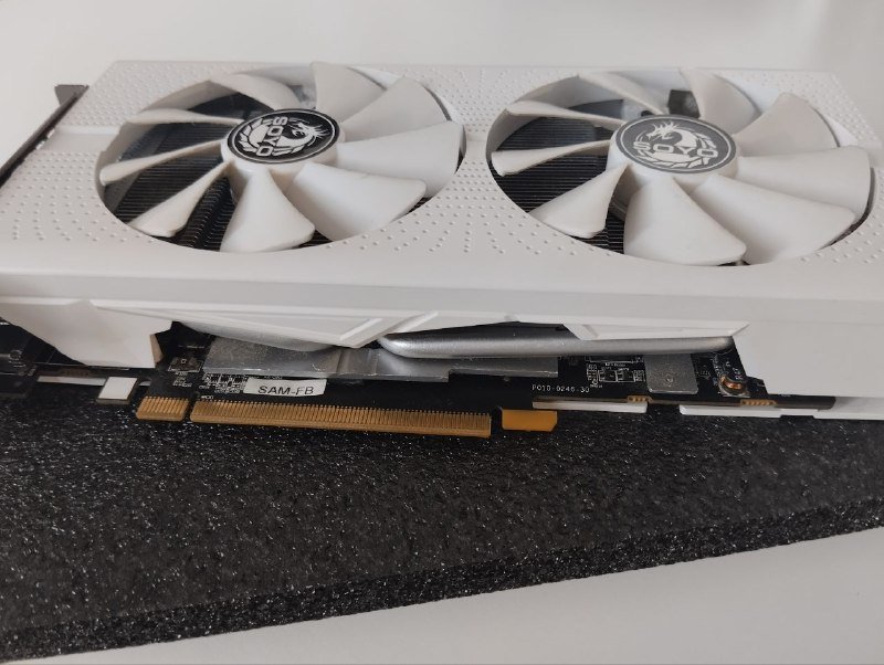 AMD Radeon RX 560 XT 8GB White видеокарта 4