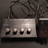 Микшер Behringer MicroMix MX400 2