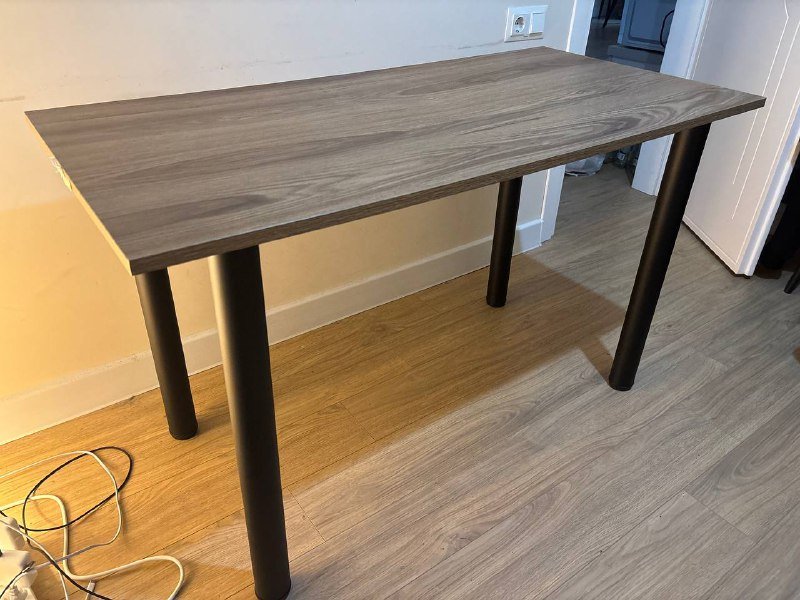 Стол UTAAH на съемных ножках 3