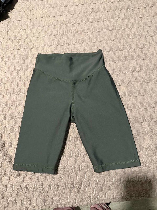 Весеннее пальто, велосипедки чёрные, платье, кофта, юбка, велосипедки хаки 10