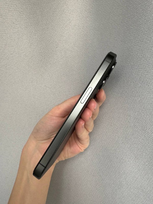 iPhone 15 Pro 128GB in perfect condition 4