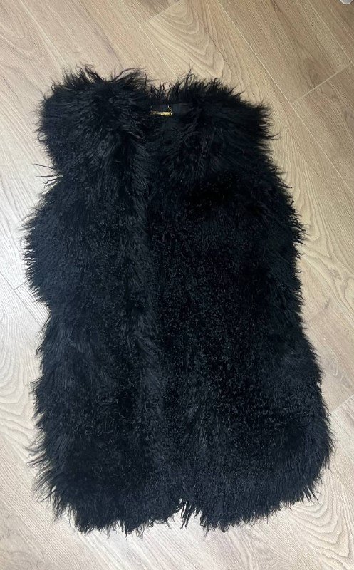 Жилет из натурального меха лами Diane Von Furstenberg DVF